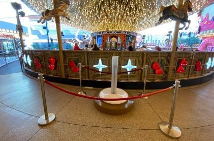 Wasted Halfwit Vandalizes Plaza’s Giant Martini Glass