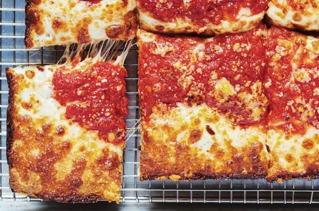 Swingers at Mandalay Bay Will Feature Emmy Squared Pizza