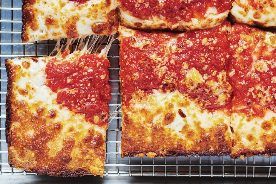 Swingers at Mandalay Bay Will Feature Emmy Squared Pizza