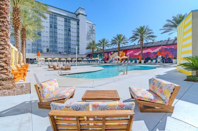 Oyo Refreshes Its Petite Pool Complex