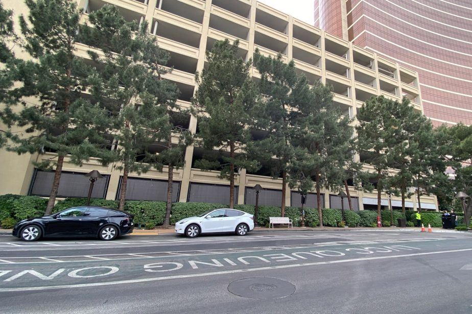 Vegas Loop Stations Open at Encore and Westgate, Airport’s Next