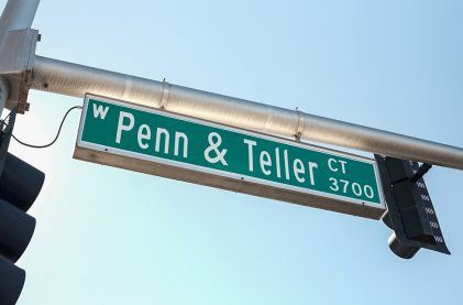 Penn & Teller Court the Media With Street Renaming in Their Honor