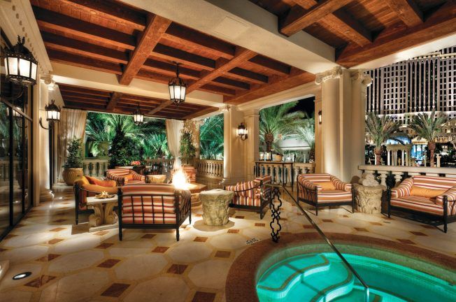 The Villas Caesars Palace Receives Rare AAA Five Diamond Designation