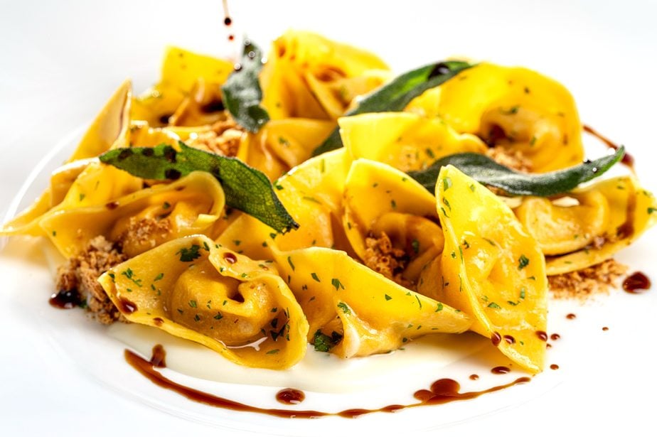 Sartiano’s Italian Steakhouse and Zero Bond Open at Wynn, Plus Something About Art