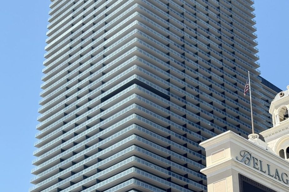 Mystery Solved: Here’s Why the Ceiling of One Cosmopolitan Balcony is Painted Black