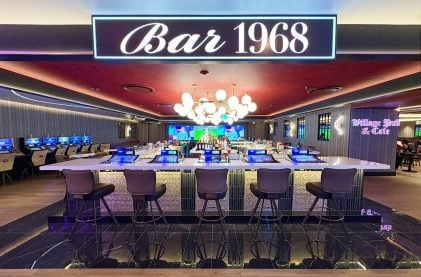 Ellis Island Casino Debuts Bar 1968