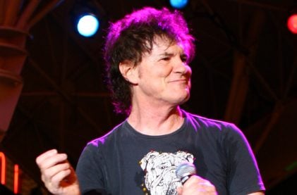 Pete Byrne of Naked Eyes Takes Final Bow; Yes, It’s Vegas-Related